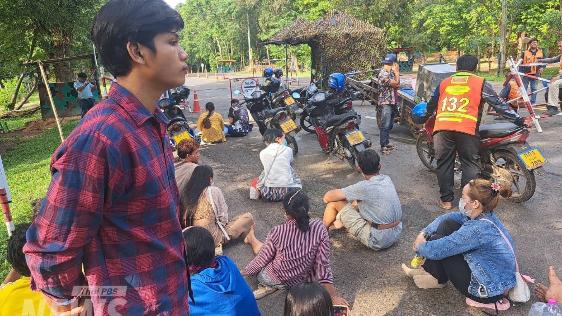 Cambodians in Surin told to go home for now