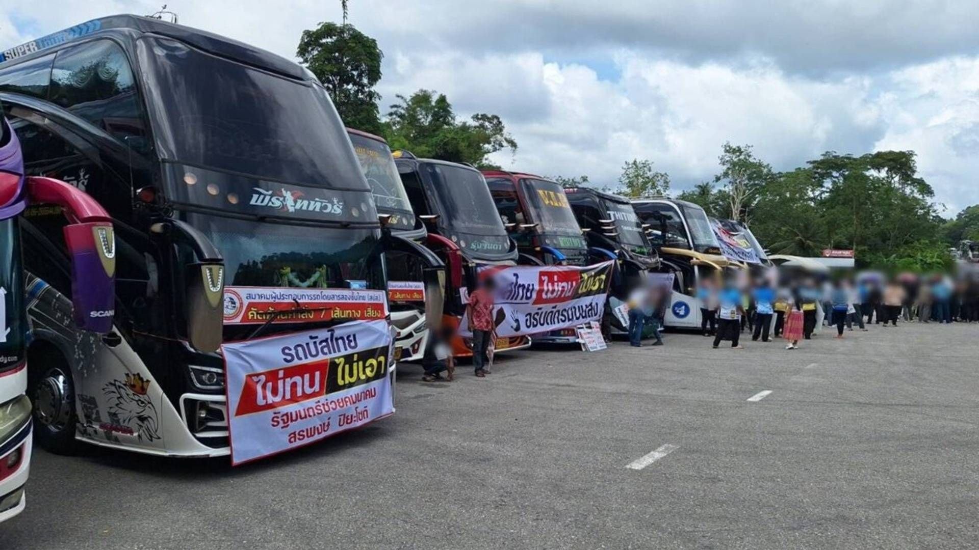 Double-decker bus operators seek to revoke ban on using steep incline routes