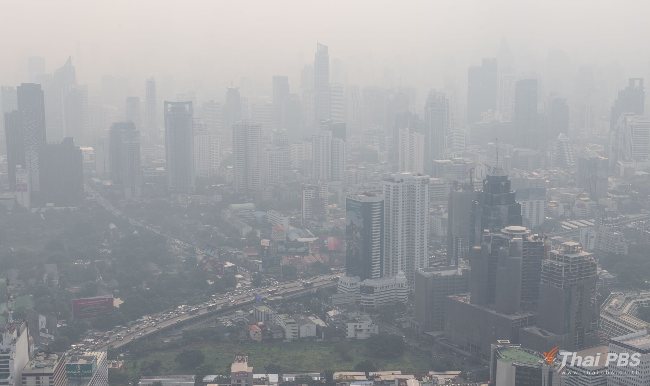 Excessive PM2.5 dust affecting in three districts of Bangkok today