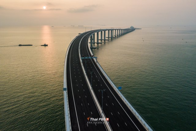 The world's longest sea-bridge The world's longest sea-bridge