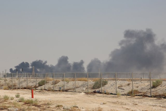 Iran rejects U.S. claim it was behind Saudi oil strikes, says ready for war Iran rejects U.S. claim it was behind Saudi oil strikes, says ready for war