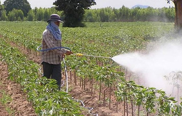 Hazardous substances committee agrees to conditional ban of three herbicides