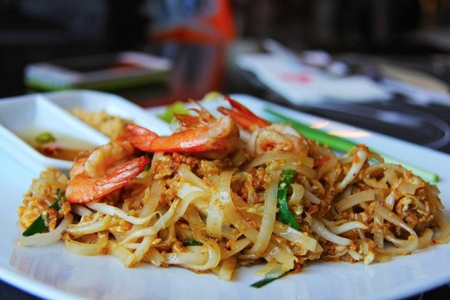 Thai health authorities probe Aussies’ claim of “two years in hell” after eating Pad Thai in Thailand in 2017 Thai health authorities probe Aussies’ claim of “two years in hell” after eating Pad Thai in Thailand in 2017