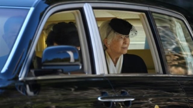 Japan ex-empress diagnosed with breast cancer: palace