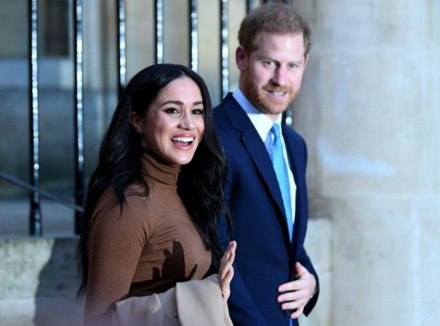 Queen, Prince Harry, senior royals set for crisis meeting Queen, Prince Harry, senior royals set for crisis meeting