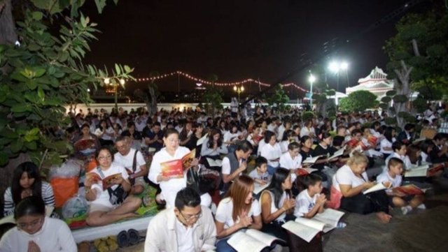 New Year’s Eve prayers to be held at Sanam Luang and all temples across the nation New Year’s Eve prayers to be held at Sanam Luang and all temples across the nation