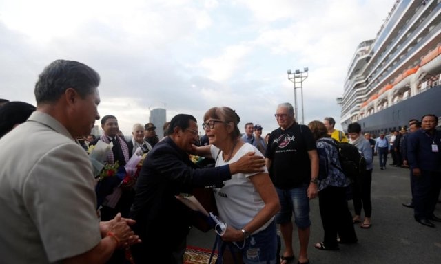 China virus deaths slow, cruise ship disembarks in Cambodia China virus deaths slow, cruise ship disembarks in Cambodia