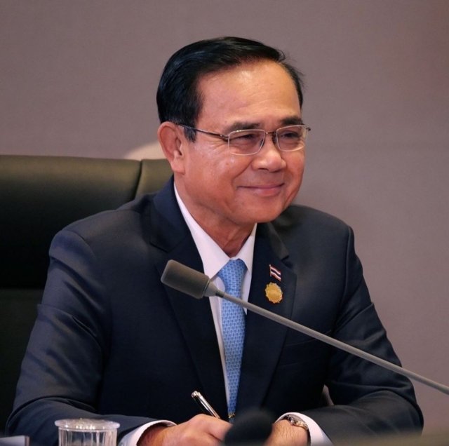 Thailand's PM thanks billionaires for their help Thailand's PM thanks billionaires for their help
