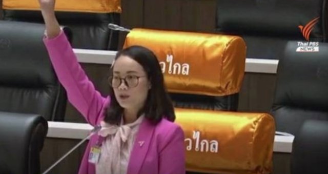 Opposition Kao Klai MP raises three-finger salute in Thai Parliament Opposition Kao Klai MP raises three-finger salute in Thai Parliament