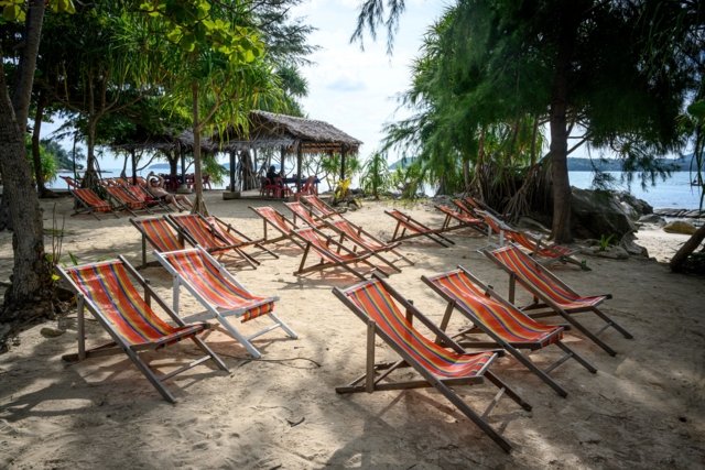 Four French tourists allowed into Phuket as part of a trial reopening