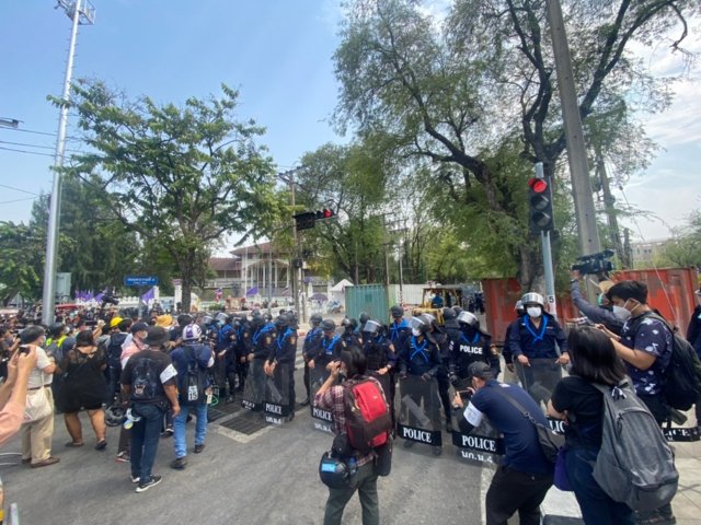 Thailand’s anti-establishment protesters rally again near the Government House