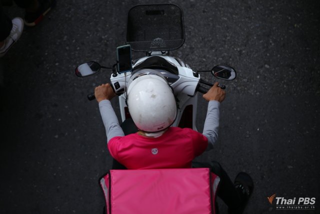 Delivery service riders seek help from Thai government over high fuel prices Delivery service riders seek help from Thai government over high fuel prices
