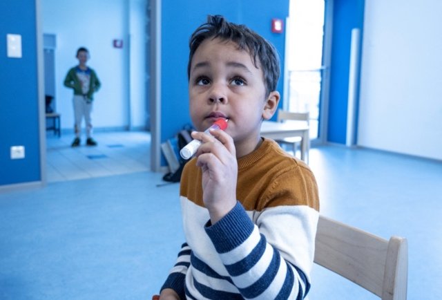 Austria tests toddlers for virus with 'lollipops'