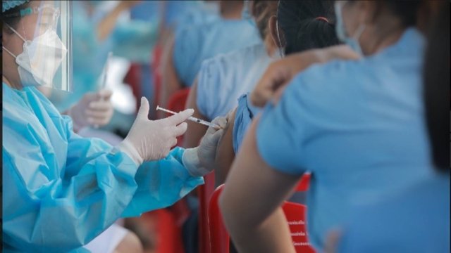 Thai government urged to tell truth about vaccine supply levels to meet appointments