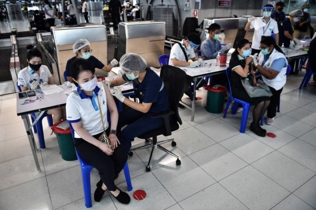 Social Security Office’s 45 vaccination sites in Bangkok temporarily closed Social Security Office’s 45 vaccination sites in Bangkok temporarily closed