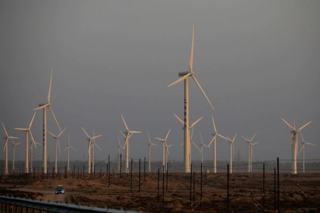 U.N. warns world set for 2.7°C rise on today's emissions pledges U.N. warns world set for 2.7°C rise on today's emissions pledges