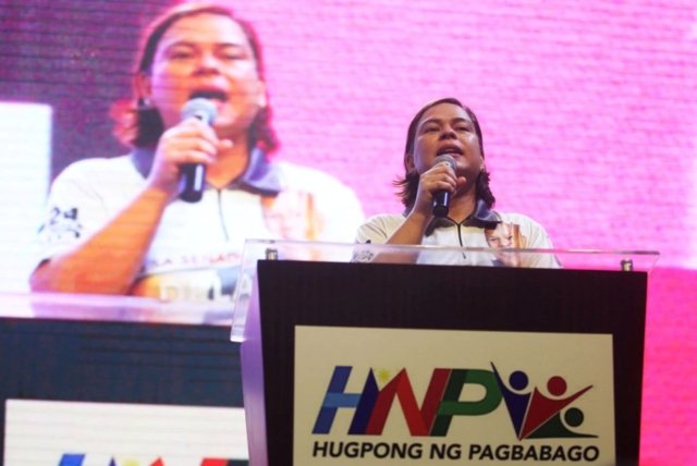 Duterte daughter quits mayor race as Philippine election deadline looms