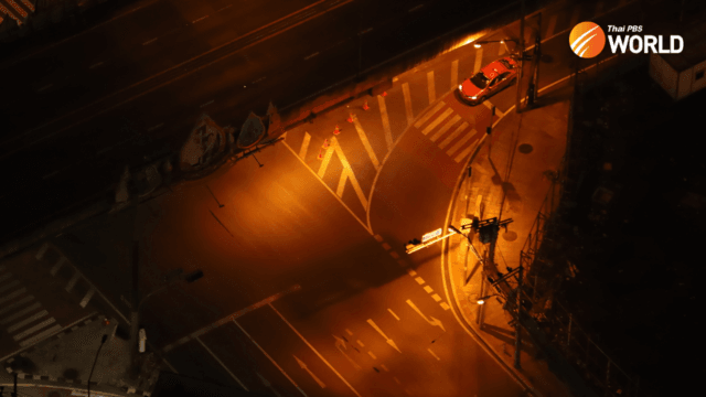 Campaign needed to educate Thai drivers about stopping at red traffic lights Campaign needed to educate Thai drivers about stopping at red traffic lights