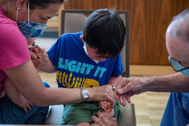 Long wait over as US vaccinates youngest against Covid Long wait over as US vaccinates youngest against Covid
