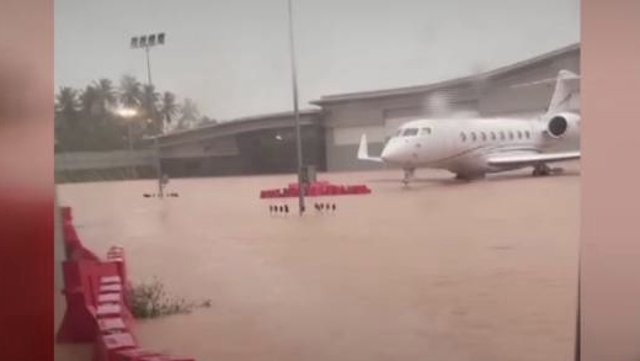 Parts of Phuket international airport flooded Friday morning Parts of Phuket international airport flooded Friday morning
