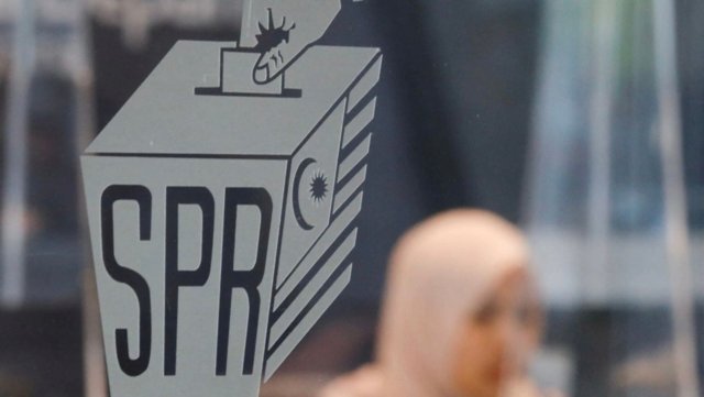 What to expect as Malaysia's split election leaves scramble to form government What to expect as Malaysia's split election leaves scramble to form government