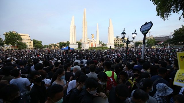 Ratsadon leaders acquitted over protest at Democracy Monument in 2020 Ratsadon leaders acquitted over protest at Democracy Monument in 2020