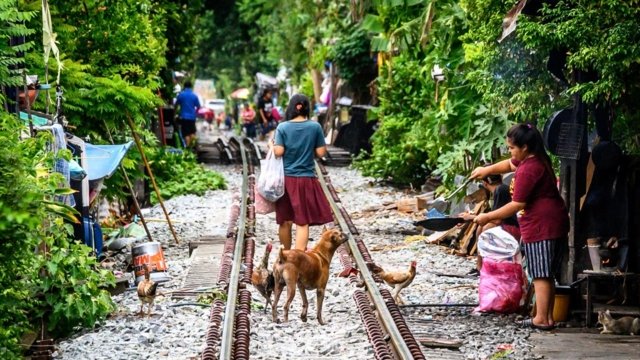 8.1 million Thais are poor, 4.4 million below poverty line - NESDC