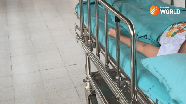 Two hunger strikers leave hospital and will continue their fasting Two hunger strikers leave hospital and will continue their fasting