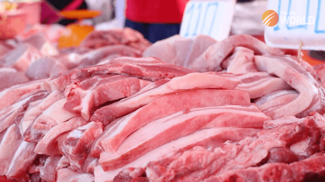 Pig farmers to discuss smuggled pork with Livestock Development Dept. Pig farmers to discuss smuggled pork with Livestock Development Dept.