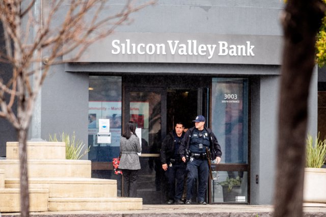 Silicon Valley Bank is largest failure since 2008 crisis, billions stranded Silicon Valley Bank is largest failure since 2008 crisis, billions stranded