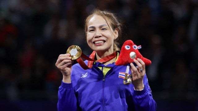 Thai fencing queen wins second gold at Paris Paralympics Thai fencing queen wins second gold at Paris Paralympics