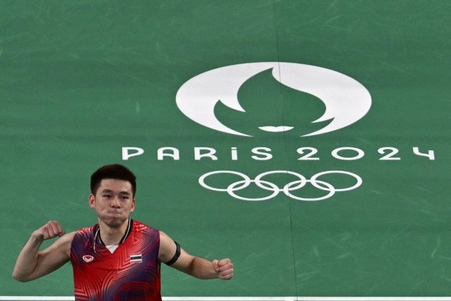 Thai Shuttler Kunlavut sets sights on Gold Medal after stunning semi-final win