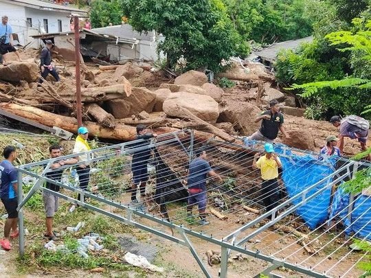 Seven killed, over ten missing in landslide in Phuket Seven killed, over ten missing in landslide in Phuket