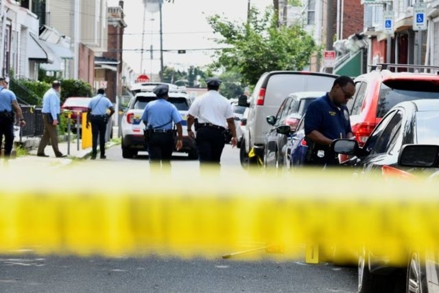 Ten dead, 38 wounded in three mass shootings ahead of US July 4 holiday