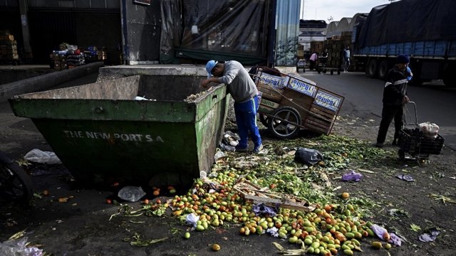 165 million people fell into poverty in 3 years of crisis: UN 165 million people fell into poverty in 3 years of crisis: UN