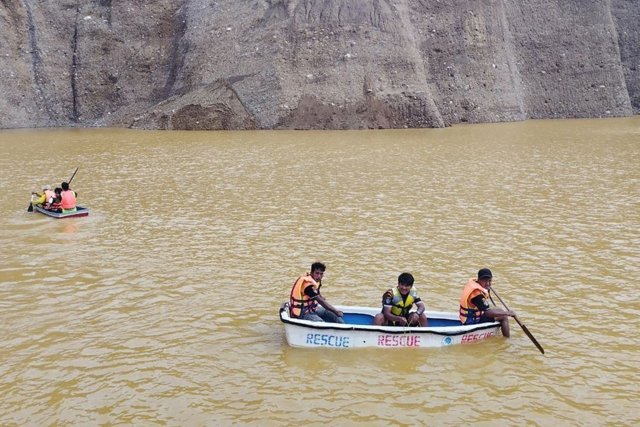 Death toll from Myanmar jade mine landslide hits at least 31