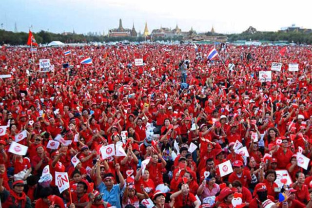 Does Pheu Thai-led coalition spell death for the red-shirt movement? Does Pheu Thai-led coalition spell death for the red-shirt movement?
