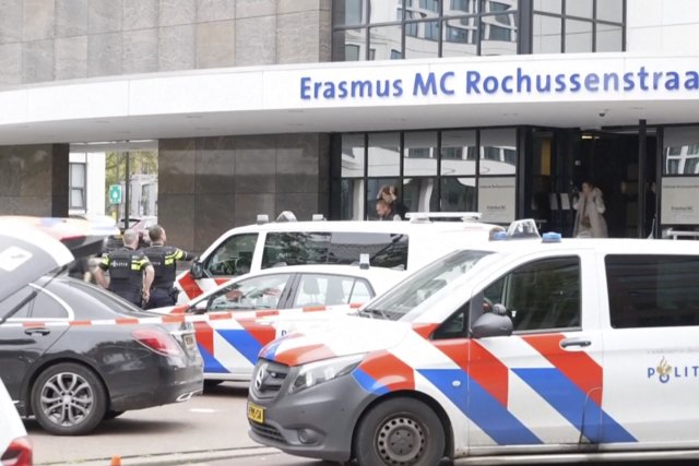 Urgent : Three killed in twin Dutch shootings