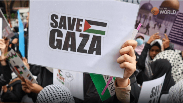 Thai Muslims and Palestinians protest in front of Israeli embassy in Bangkok