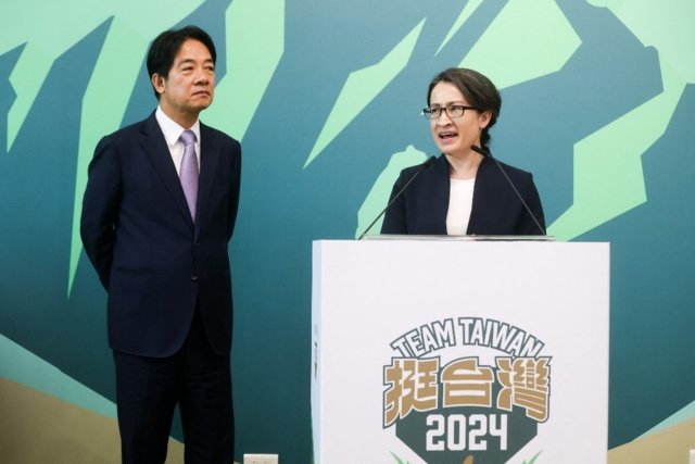 Taiwan's presidential frontrunner picks US envoy as running mate Taiwan's presidential frontrunner picks US envoy as running mate