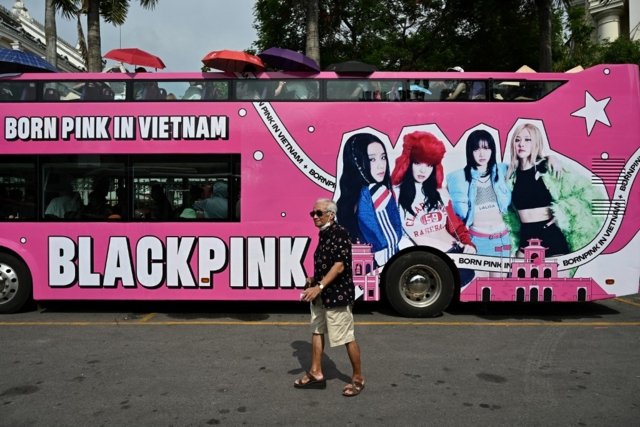All BLACKPINK members renew contracts with label YG All BLACKPINK members renew contracts with label YG