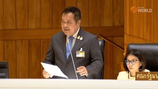 Justice minister praises Thaksin as a “peacemaker” Justice minister praises Thaksin as a “peacemaker”