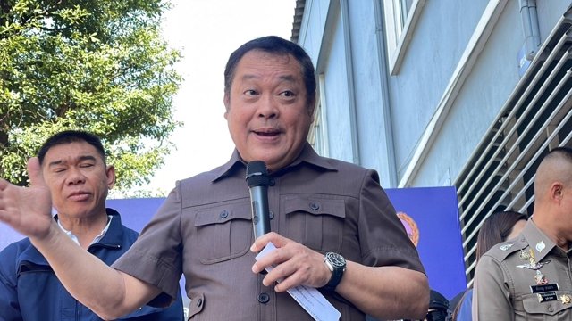 Doctors send report on Thaksin’s illnesses to Corrections Department