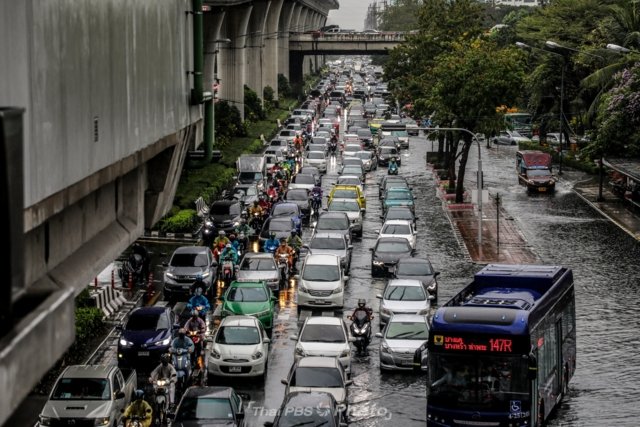 Widespread flooding, traffic gridlock as summer storm hits Bangkok