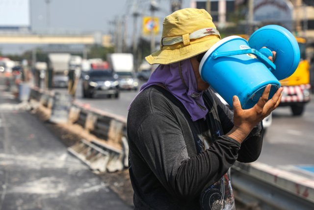 'Headache' tops list of symptoms in hot season - Dept of Health survey 'Headache' tops list of symptoms in hot season - Dept of Health survey