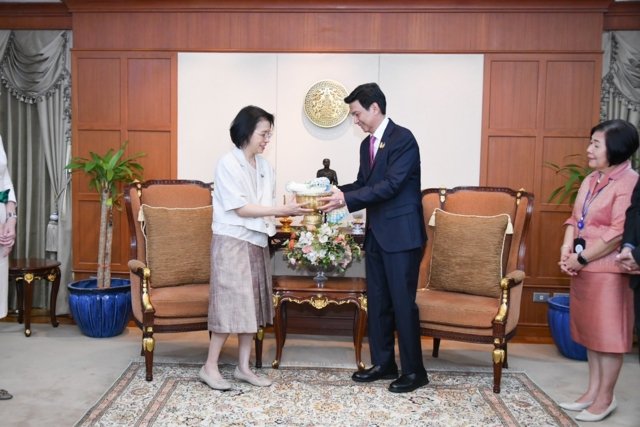 Parnpree bids farewell to Ministry of Foreign Affairs Parnpree bids farewell to Ministry of Foreign Affairs