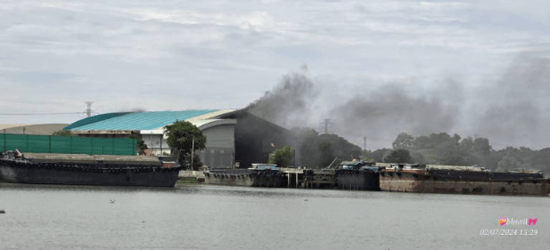 Explosion in Pathum Thani shipyard injures six