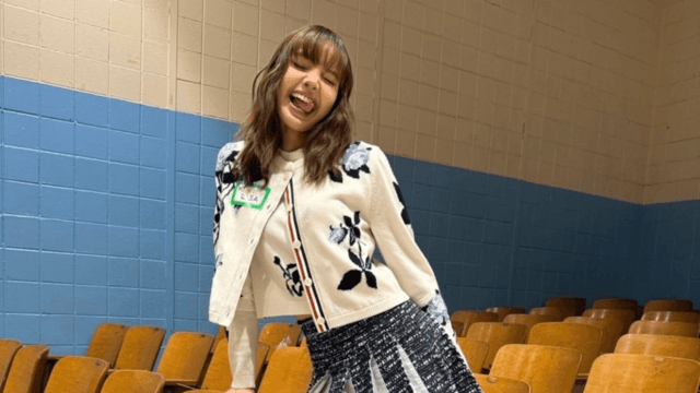Lisa claims two awards at MTV Europe Music Awards Lisa claims two awards at MTV Europe Music Awards