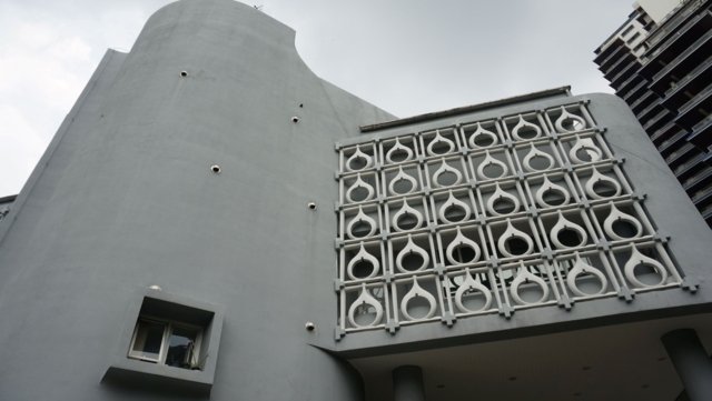 Architectural Treasures: Exploring Sukhumvit's Hidden Gems