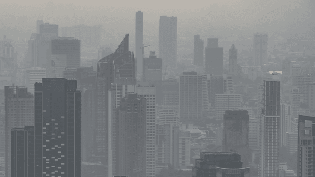Airborne pollution affecting all of Bangkok today Airborne pollution affecting all of Bangkok today